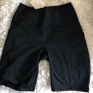 Mila High-Waisted Pocket Short